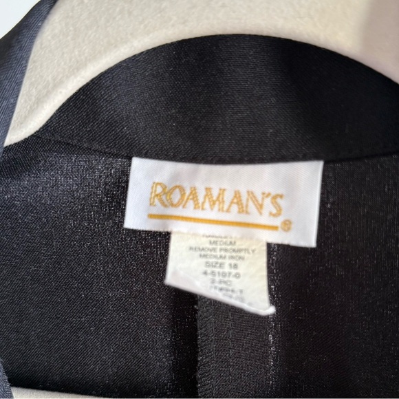 Roaman's Black Long Blazer Elegant Suit Jacket Size 18 - Picture 3 of 4